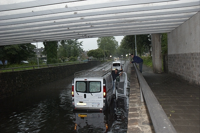 2010/206/GB 20100826a 005 Wateroverlast viaduct Kam Onneslaan.jpg